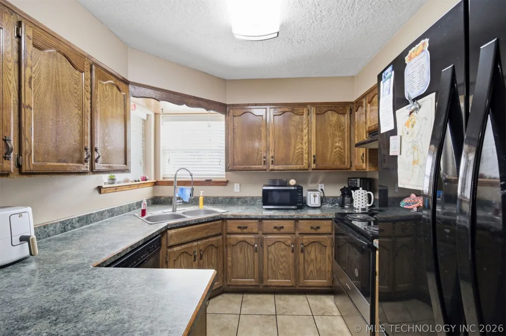 8329 118th EastAvenue Owasso, OK 74055