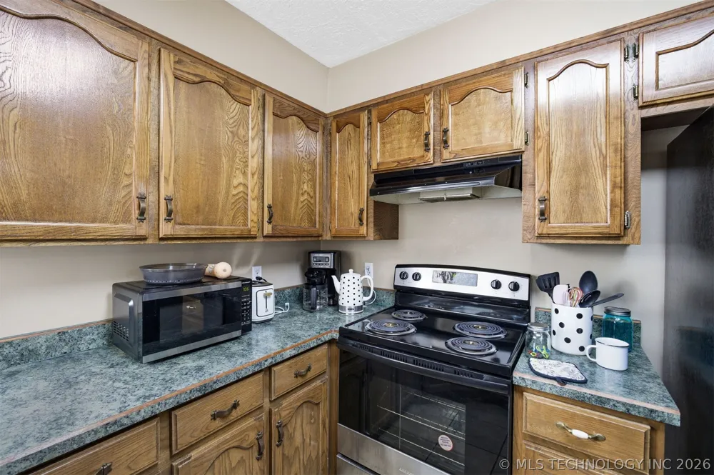8329 118th EastAvenue Owasso, OK 74055