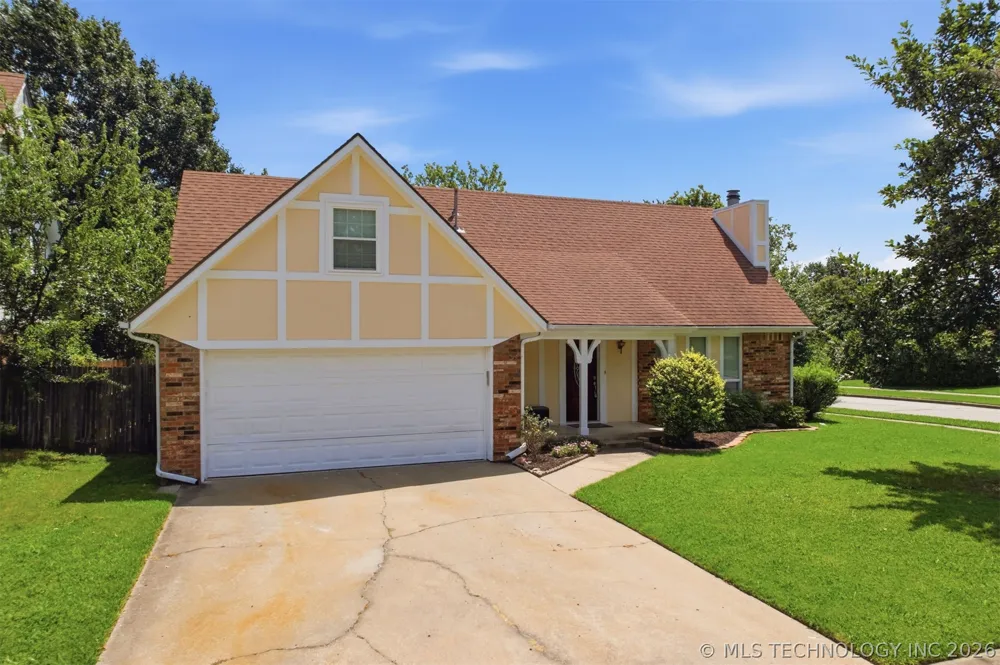 8329 118th EastAvenue Owasso, OK 74055