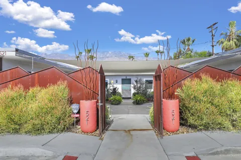 521 Desert Way