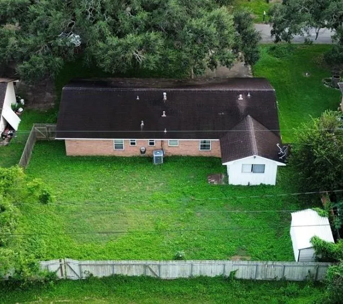611 Frankie Wharton, TX 77488