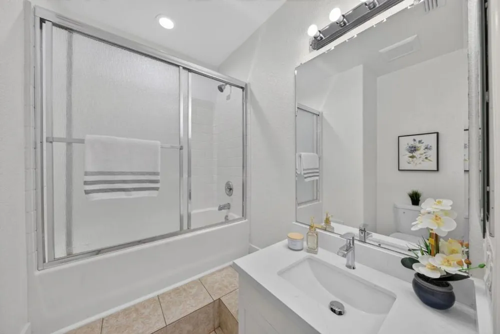 44 Moon Dance Milpitas, CA 95035