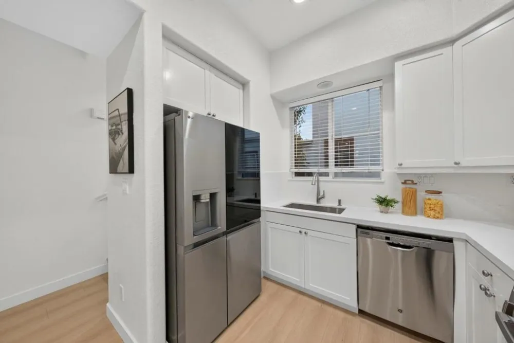 44 Moon Dance Milpitas, CA 95035