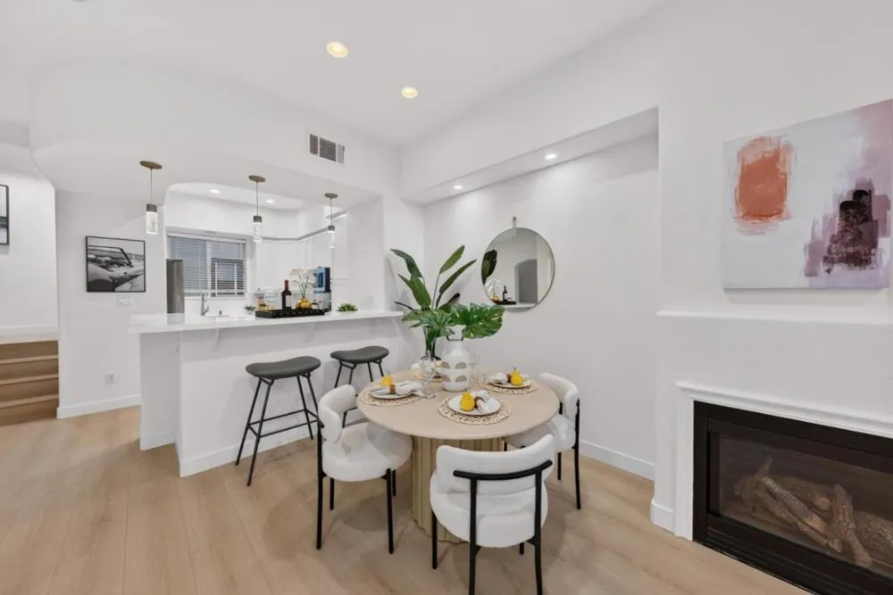 44 Moon Dance Milpitas, CA 95035