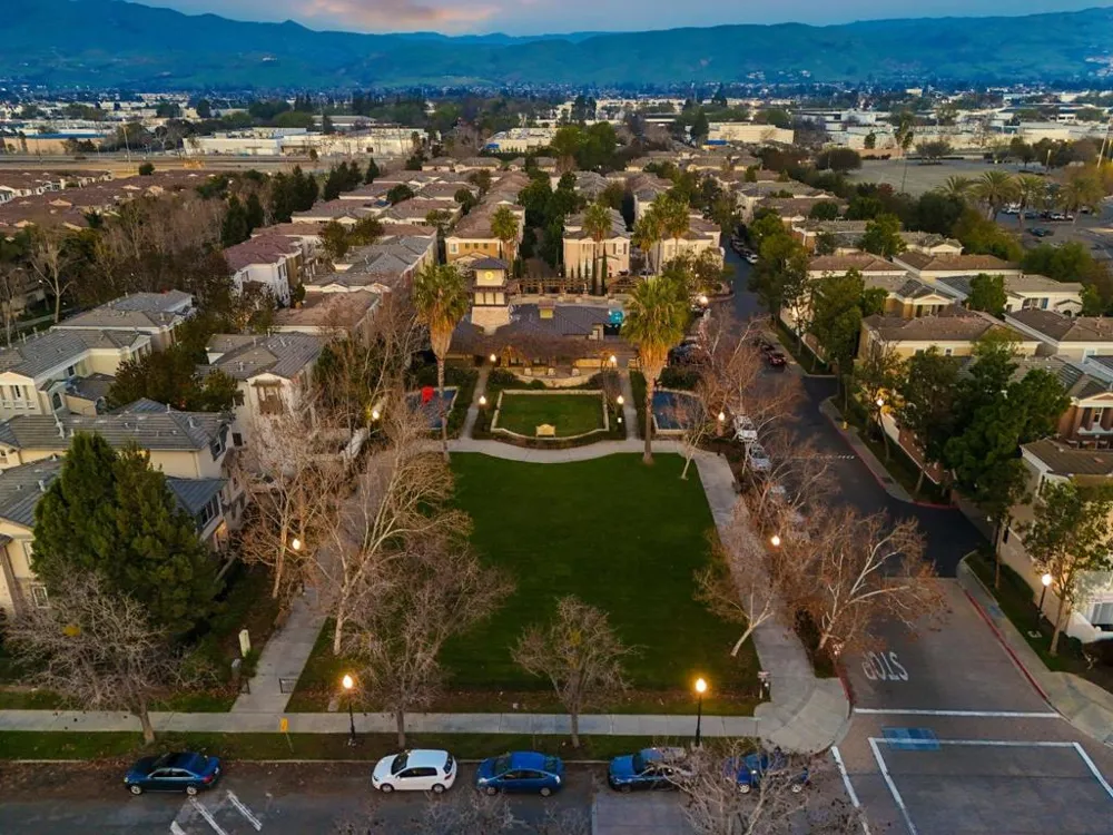 44 Moon Dance Milpitas, CA 95035