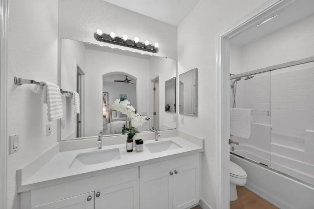 44 Moon Dance Milpitas, CA 95035