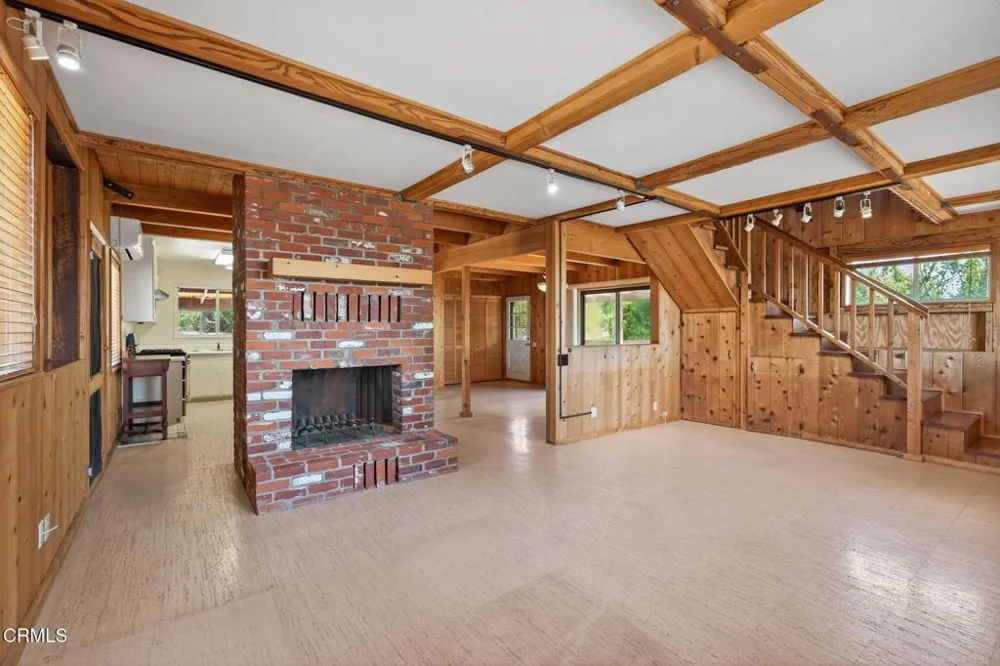 5433 Beckford Street Ventura, CA 93003