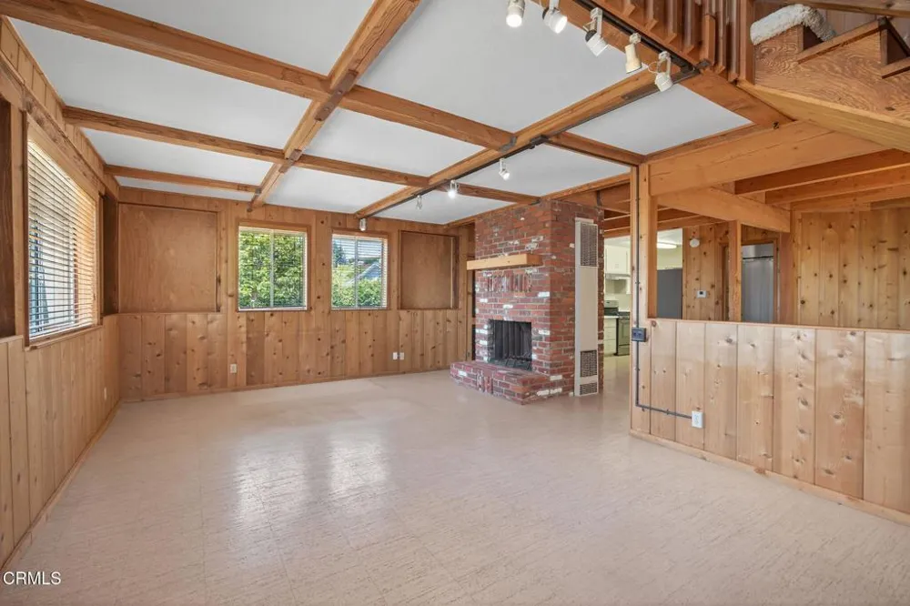 5433 Beckford Street Ventura, CA 93003