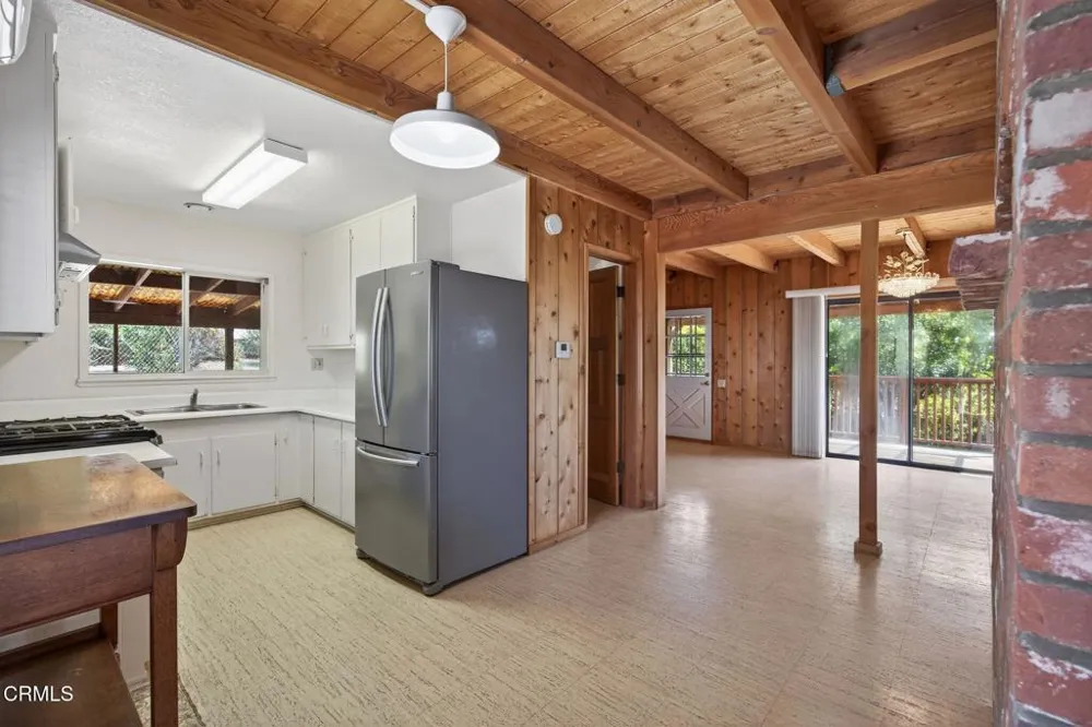 5433 Beckford Street Ventura, CA 93003