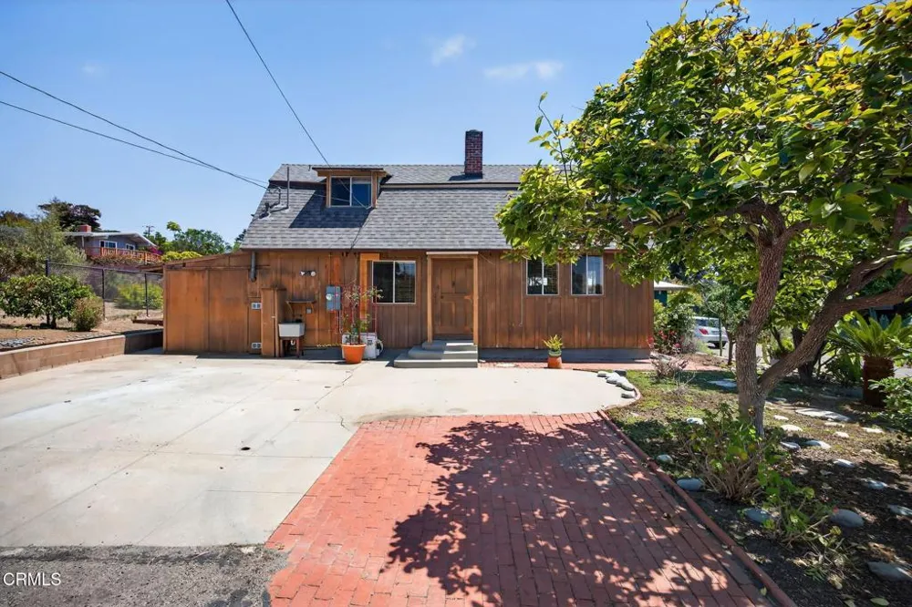 5433 Beckford Street Ventura, CA 93003