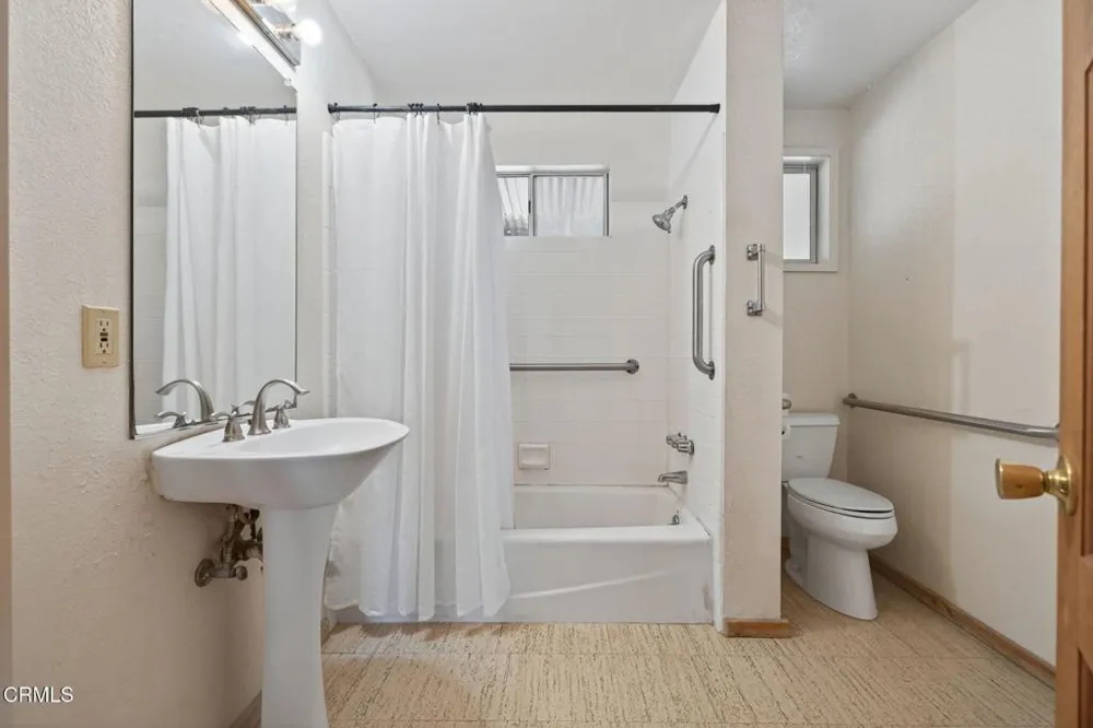 5433 Beckford Street Ventura, CA 93003