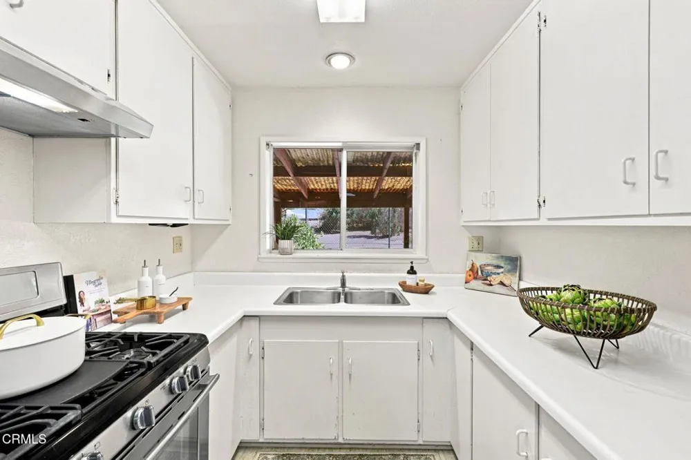 5433 Beckford Street Ventura, CA 93003
