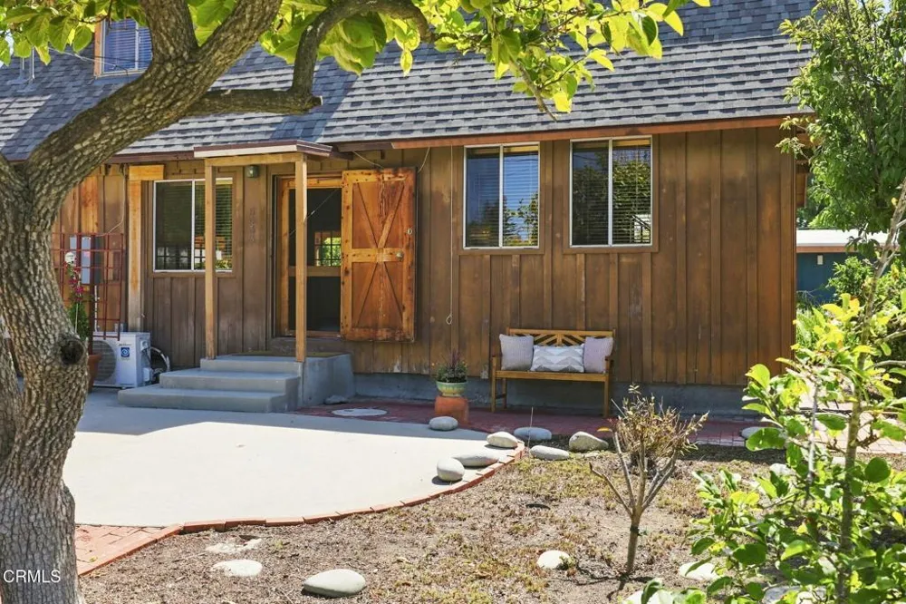 5433 Beckford Street Ventura, CA 93003