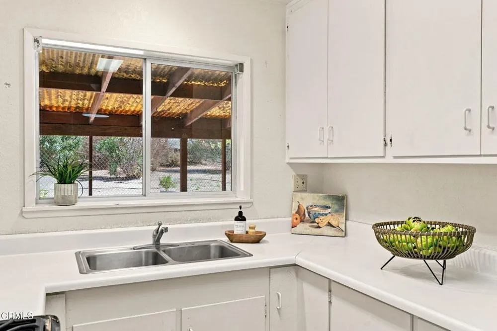 5433 Beckford Street Ventura, CA 93003