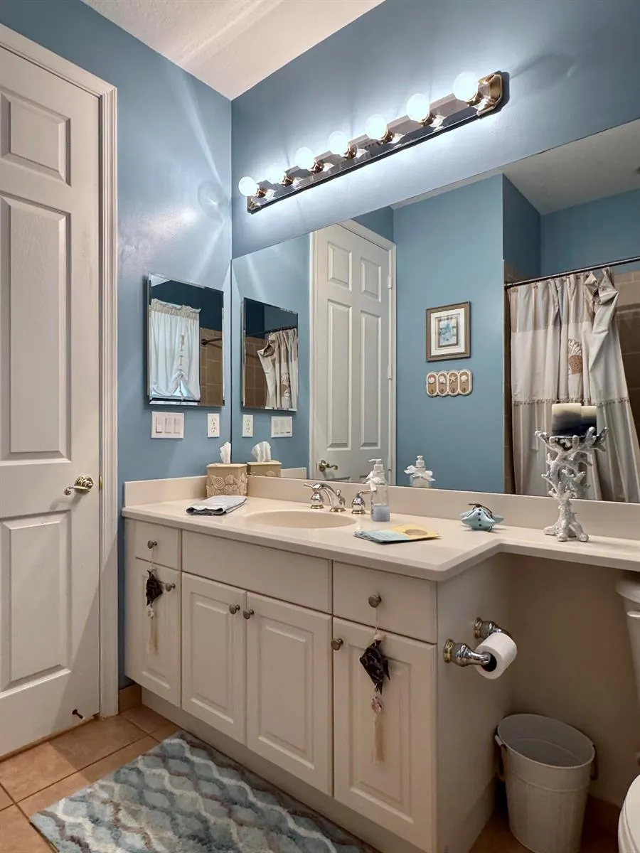 4886 SE Askew Avenue Stuart, FL 34997