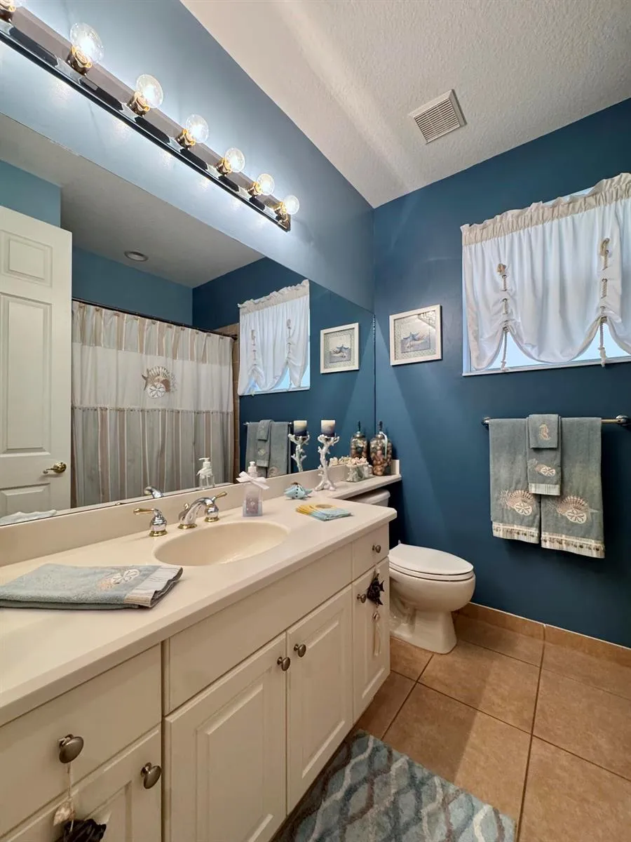 4886 SE Askew Avenue Stuart, FL 34997