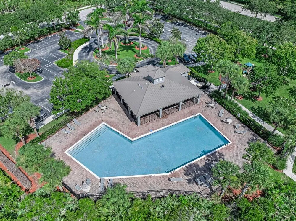 4886 SE Askew Avenue Stuart, FL 34997