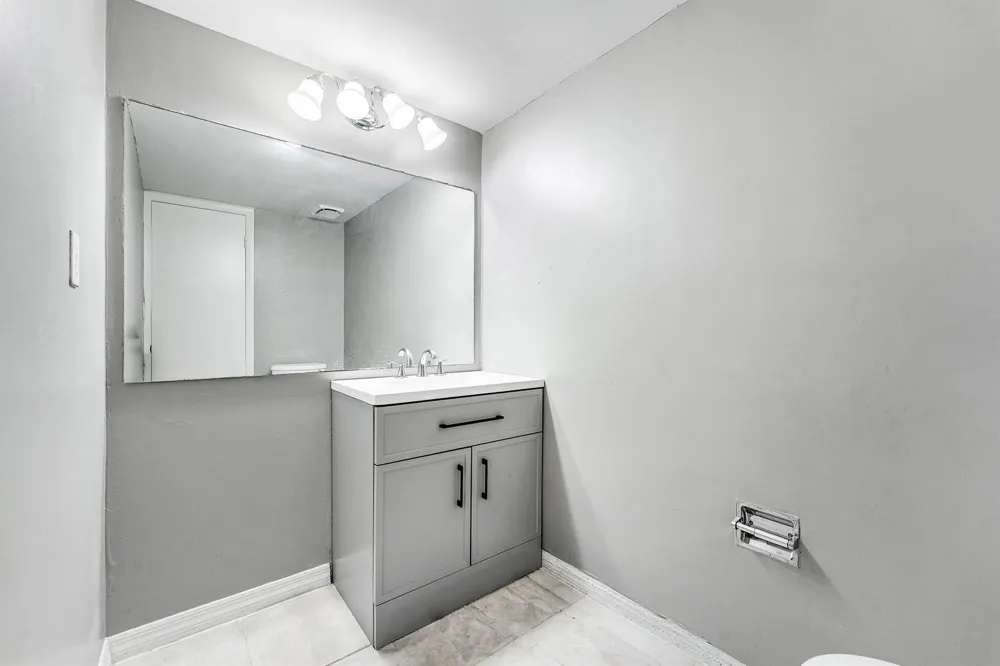 9050 NW 28TH STREET #112 Coral Springs, FL 33065