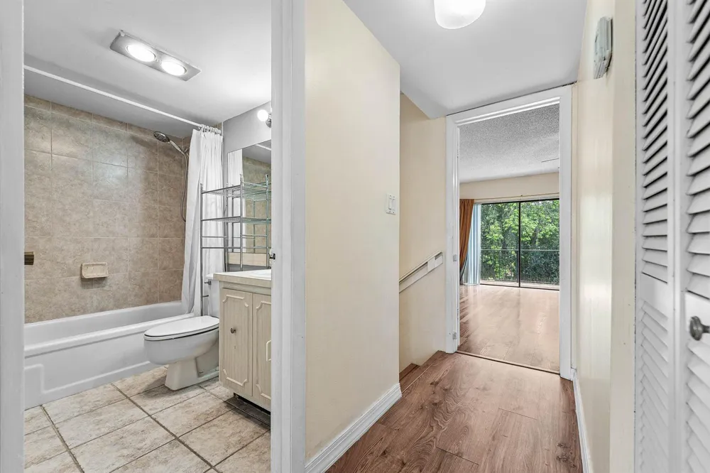 9050 NW 28TH STREET #112 Coral Springs, FL 33065