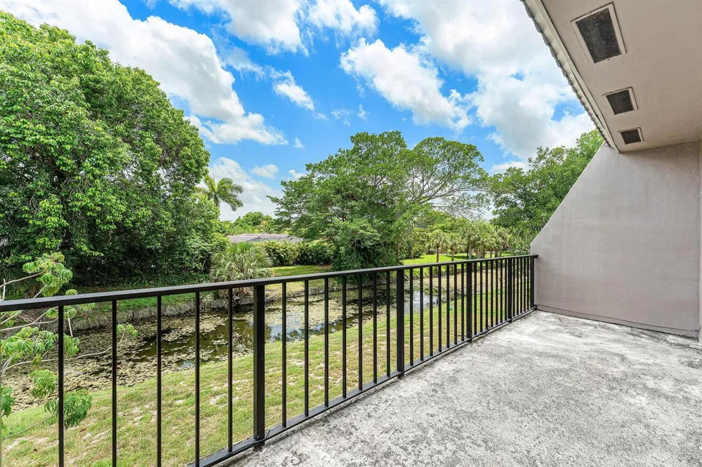 9050 NW 28TH STREET #112 Coral Springs, FL 33065