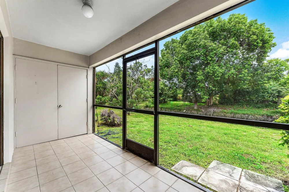9050 NW 28TH STREET #112 Coral Springs, FL 33065