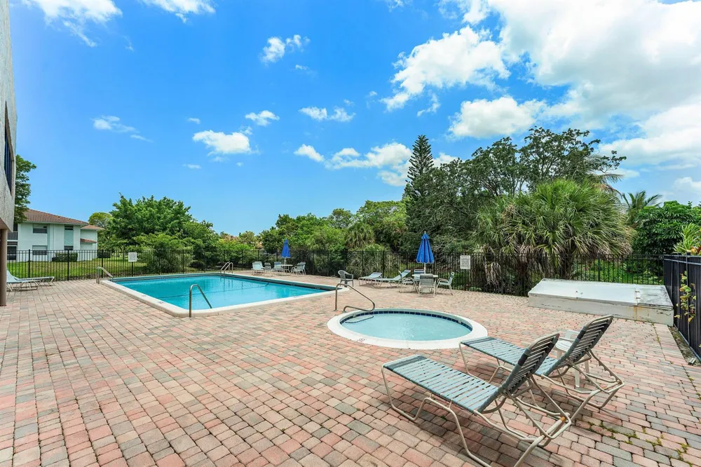 9050 NW 28TH STREET #112 Coral Springs, FL 33065