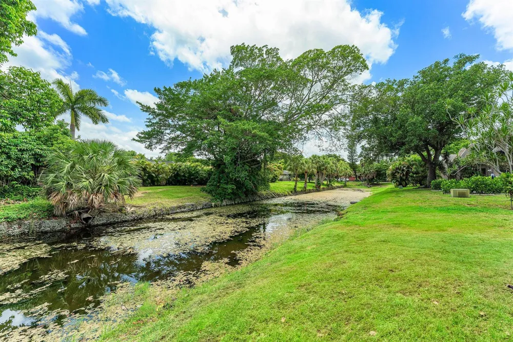 9050 NW 28TH STREET #112 Coral Springs, FL 33065