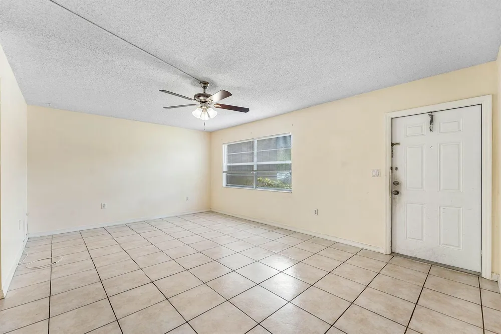 9050 NW 28TH STREET #112 Coral Springs, FL 33065