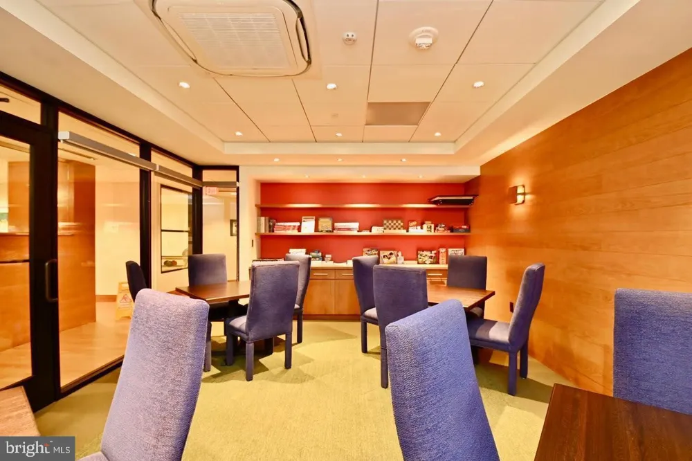 5902 MOUNT EAGLE DRIVE #714 Alexandria, VA 22303