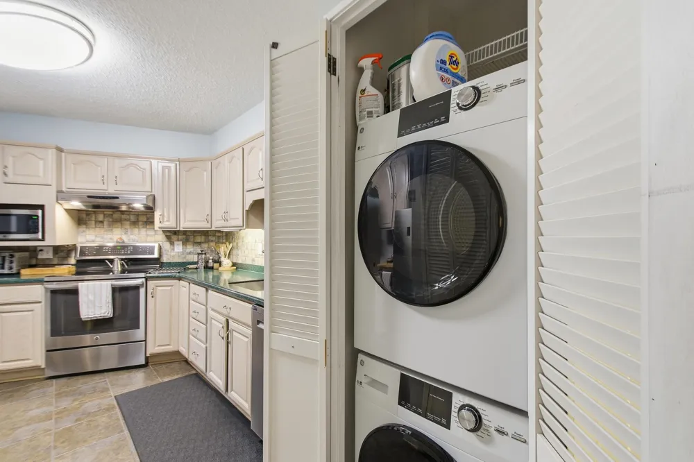 5902 MOUNT EAGLE DRIVE #714 Alexandria, VA 22303