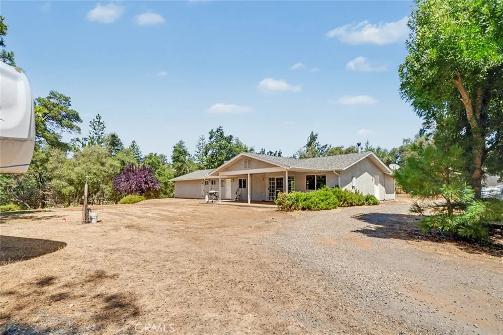5627 Buckskin Road Mariposa, CA 95338