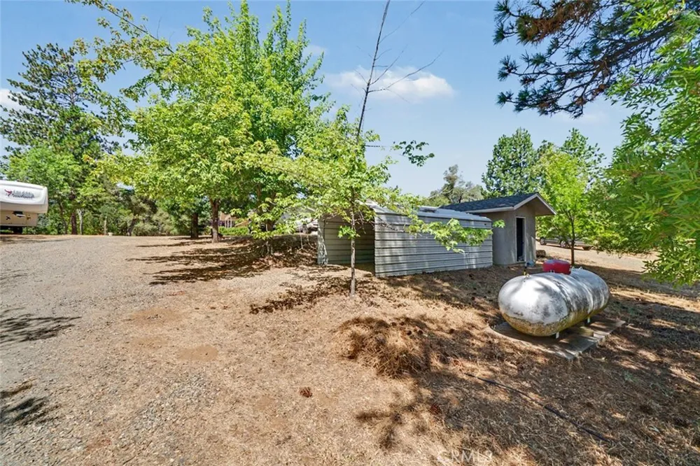 5627 Buckskin Road Mariposa, CA 95338
