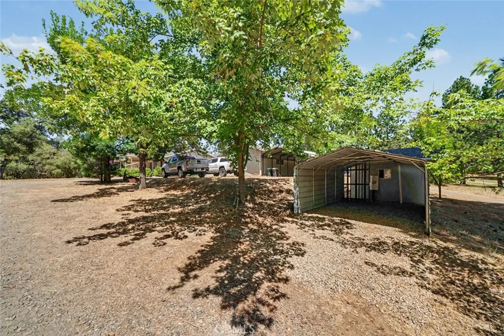 5627 Buckskin Road Mariposa, CA 95338