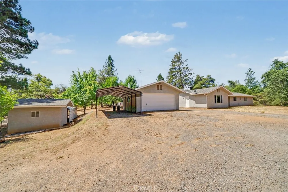 5627 Buckskin Road Mariposa, CA 95338