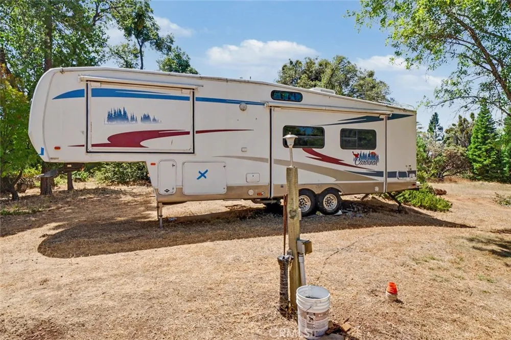 5627 Buckskin Road Mariposa, CA 95338