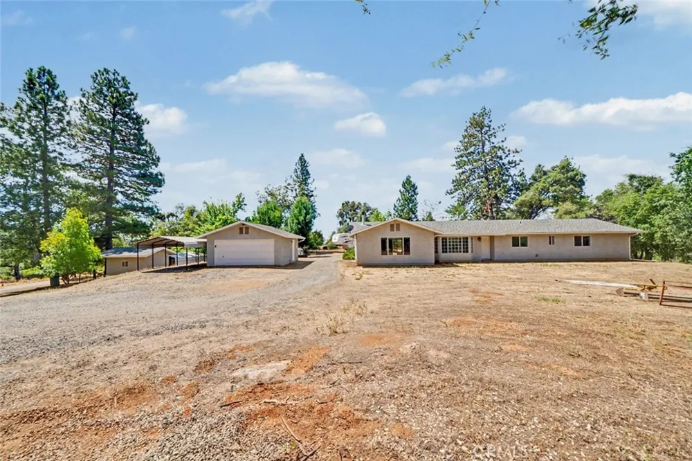 5627 Buckskin Road Mariposa, CA 95338
