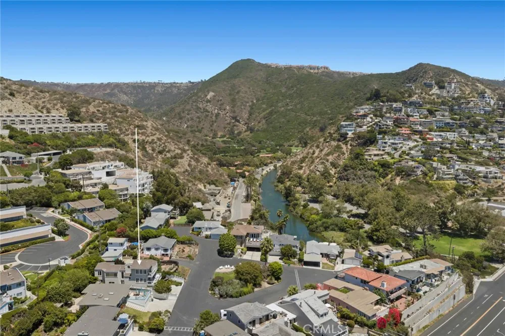 31012 Aliso Circle Laguna Beach, CA 92651