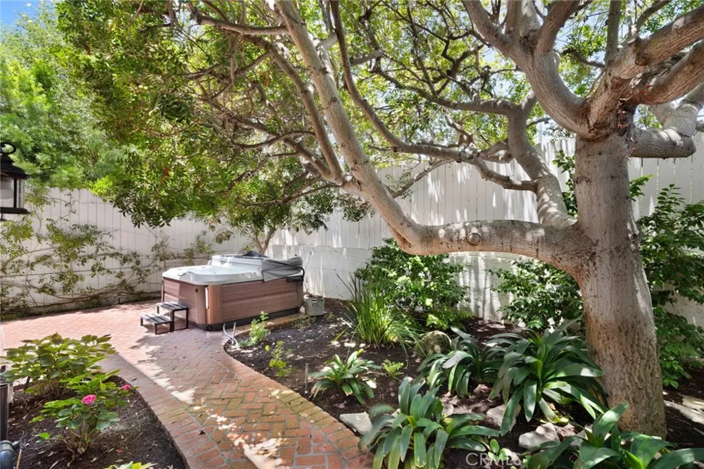 31012 Aliso Circle Laguna Beach, CA 92651