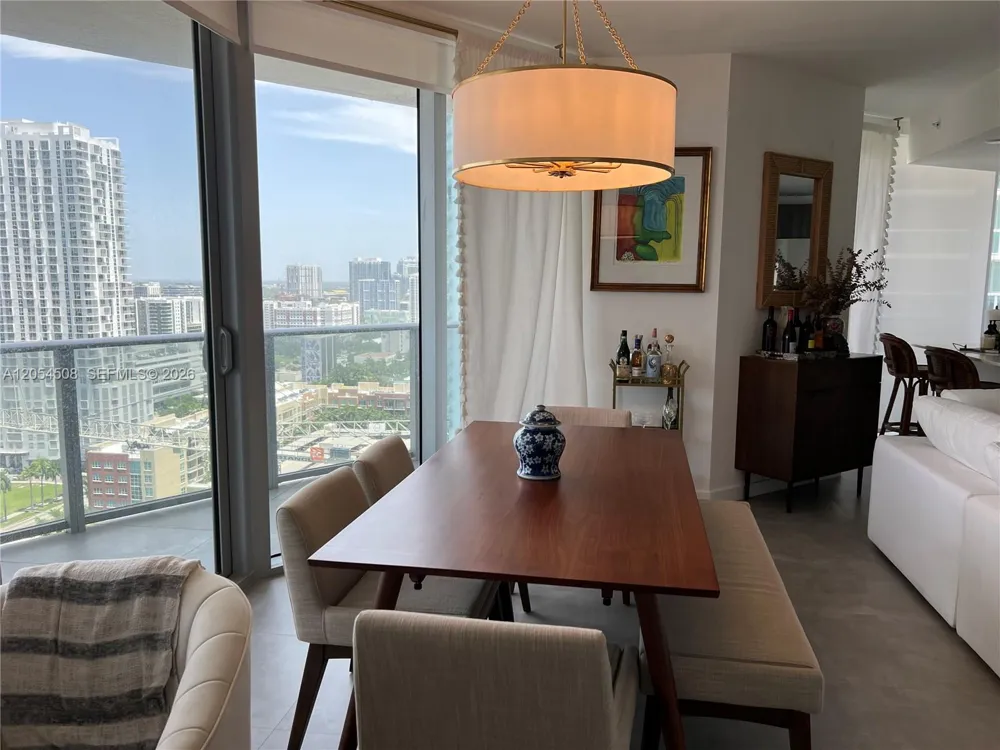 488 NE 18th St #2301 Miami, FL 33132