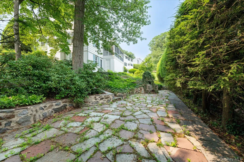21 Braxmar Drive S Harrison, NY 10528