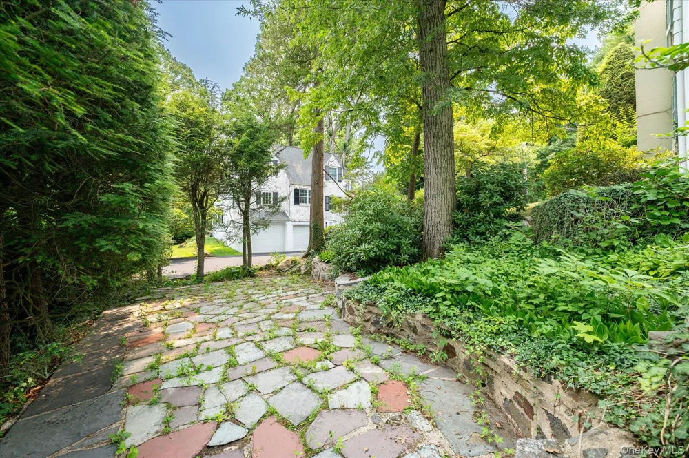 21 Braxmar Drive S Harrison, NY 10528