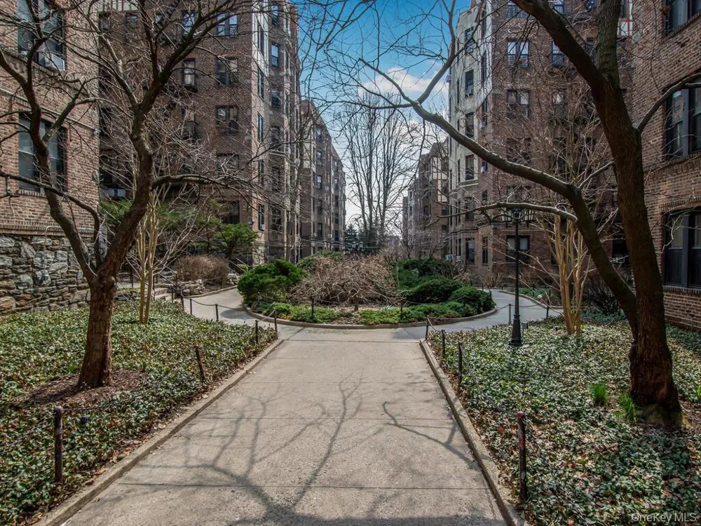 764 Brady Avenue #131 Bronx, NY 10462