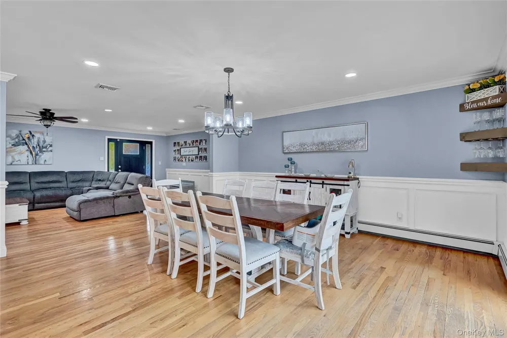 4 Saint Marks Place Stony Brook, NY 11790