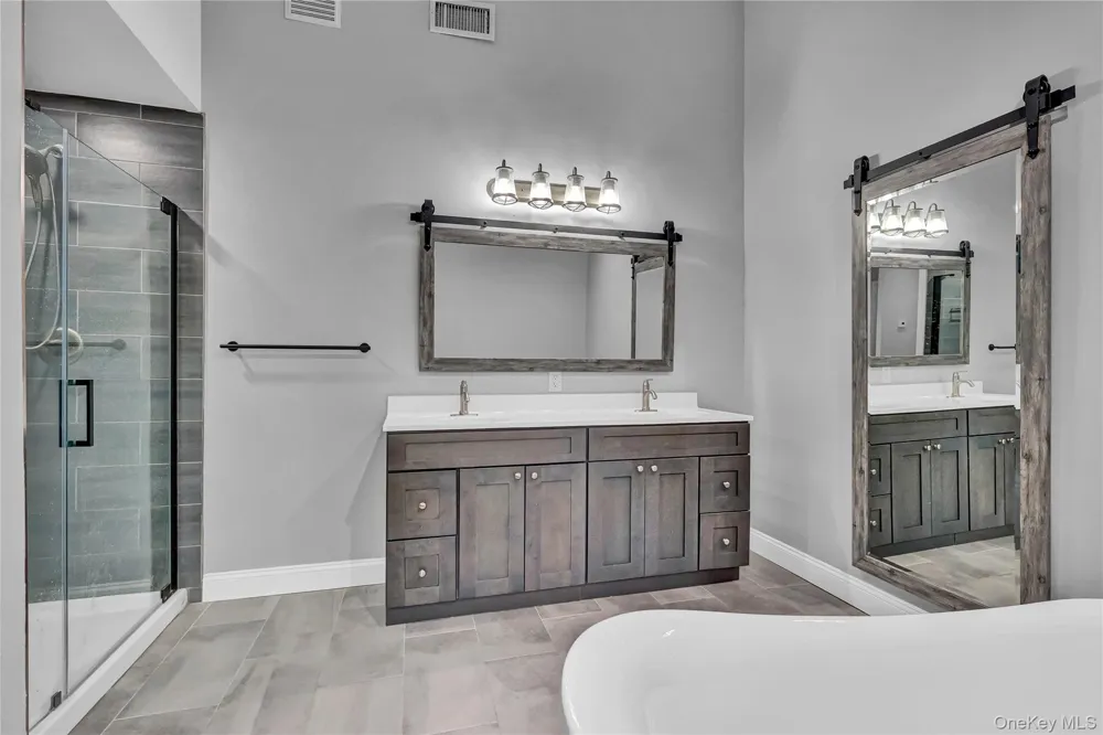 4 Saint Marks Place Stony Brook, NY 11790