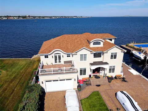 75 Yacht Club Road