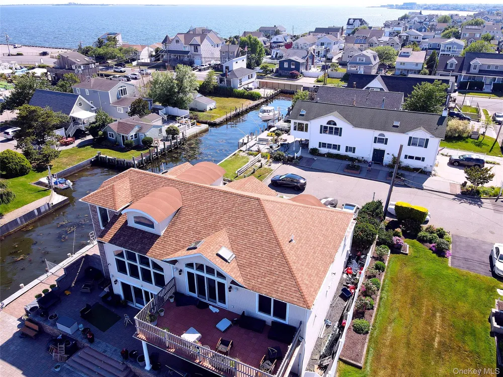 75 Yacht Club Road Babylon, NY 11702