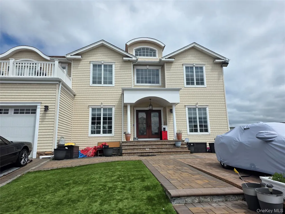75 Yacht Club Road Babylon, NY 11702