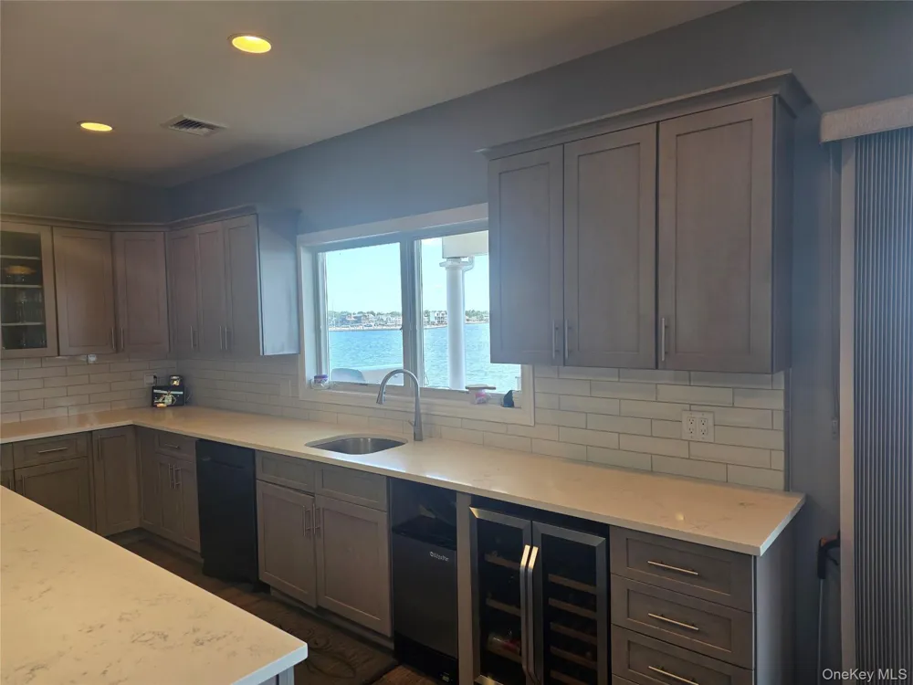 75 Yacht Club Road Babylon, NY 11702