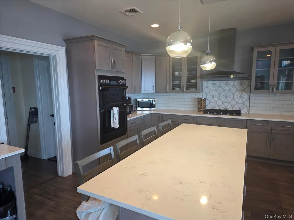 75 Yacht Club Road Babylon, NY 11702
