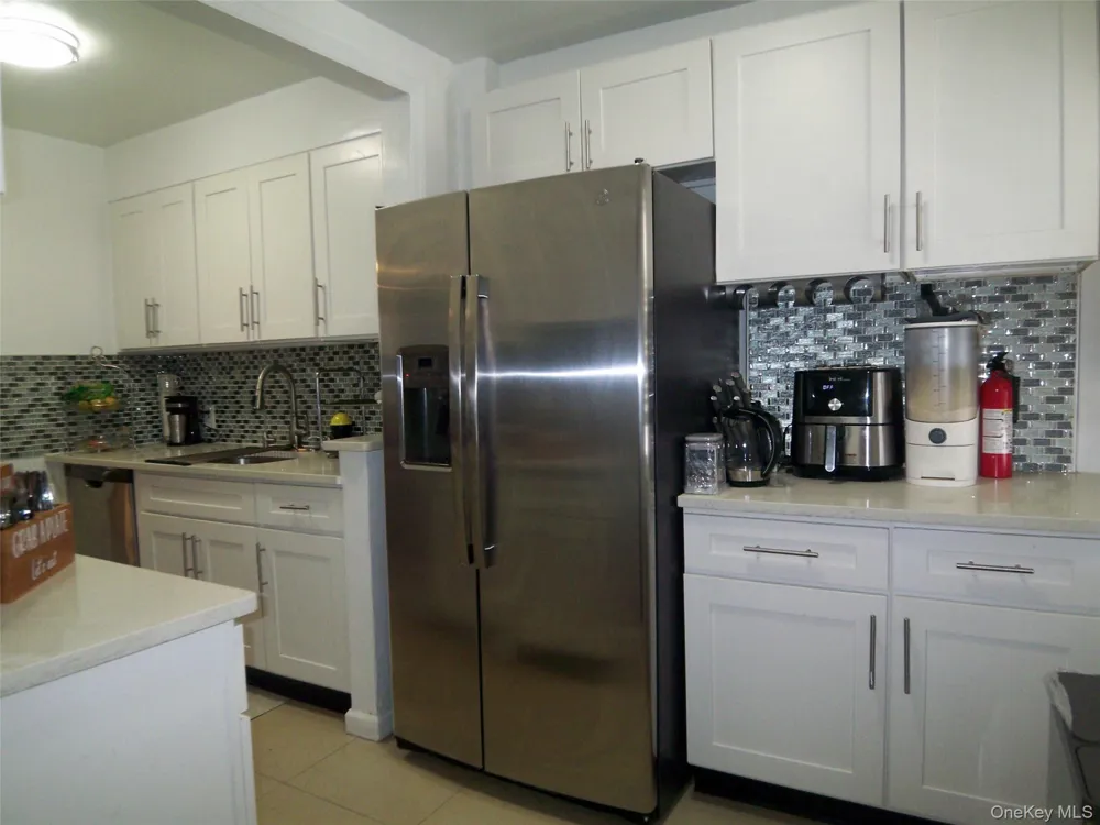 4382 Byron Avenue Bronx, NY 10466